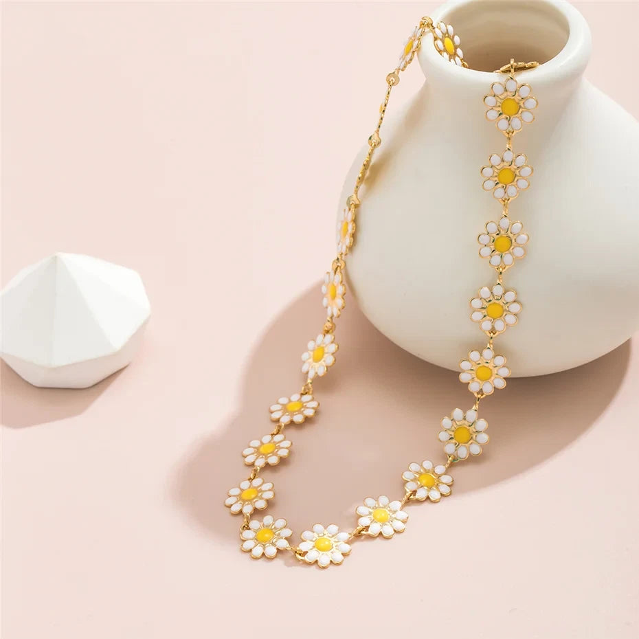 Women's Fashion Jewelry Daisy Flower Choker Necklace 573